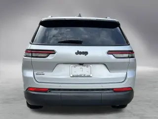 Jeep Grand Cherokee L 2025 4x2 Laredo 4dr SUV
