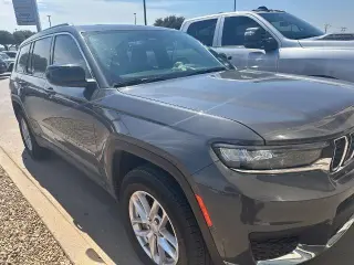 Jeep Grand Cherokee L 2025 4x2 Laredo 4p SUV