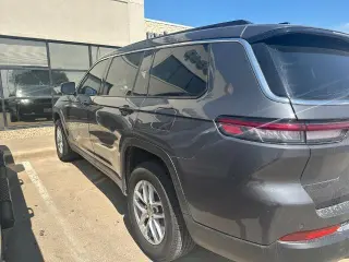 Jeep Grand Cherokee L 2025 4x2 Laredo 4p SUV