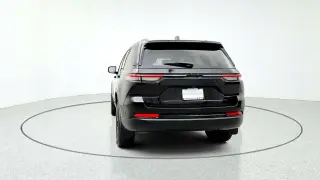 Jeep Grand Cherokee 2024 4x4 Laredo 4dr SUV
