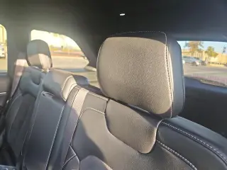 Jeep Grand Cherokee 2023 4x4 Laredo SUV 4 puertas