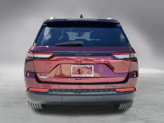 Jeep Grand Cherokee 2024 4x4 Laredo 4p SUV