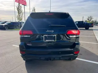 Jeep Grand Cherokee 2017 4x4 Laredo 4p SUV