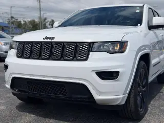 Jeep Grand Cherokee 2019 4x2 Laredo 4p SUV