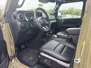 Jeep Wrangler 2026 4x4 Sahara 4dr SUV