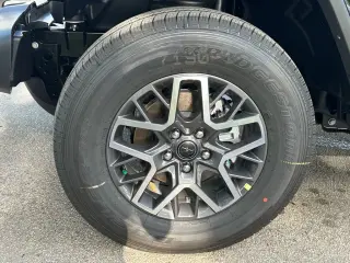 Jeep Wrangler 2025 4x4 Sahara 4p SUV
