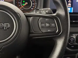 Jeep Wrangler 2024 4x4 Sport 4p SUV