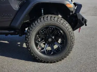 Jeep Wrangler 2024 4x4 Sport 4p SUV