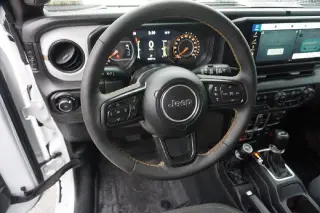 Jeep Wrangler 2024 4x4 Sport 4p SUV