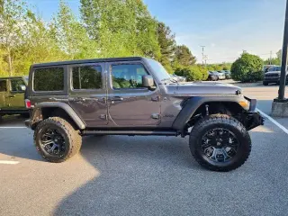 Jeep Wrangler 2024 4x4 Sport 4p SUV