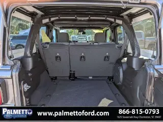 Jeep Wrangler 2025 4x4 Sport 4p SUV