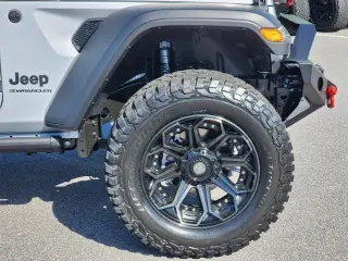 Jeep Wrangler 2024 4x4 Sport 4p SUV