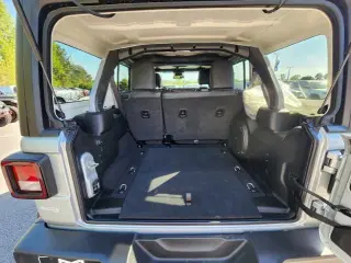 Jeep Wrangler 2024 4x4 Sport 4p SUV