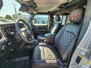 Jeep Wrangler 2024 4x4 Sport 4p SUV