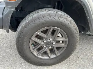 Jeep Wrangler 2025 4x4 Deportivo 2 SUV