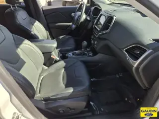 Jeep Cherokee 2021 4x4 Latitude Lux 4p SUV