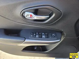 Jeep Cherokee 2021 4x4 Latitude Lux 4p SUV