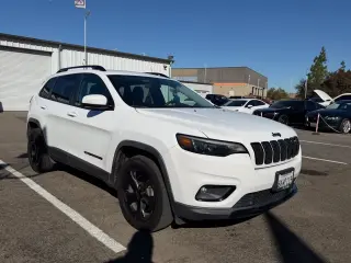 Jeep Cherokee 2019 4x4 Latitude Plus 4dr SUV