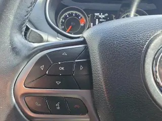 Jeep Cherokee 2019 4x4 Latitude SUV de 4 puertas