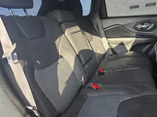 Jeep Cherokee 2019 4x4 Latitude SUV de 4 puertas