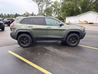 Jeep Cherokee 2019 4x4 Trailhawk 4dr SUV