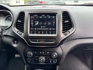 Jeep Cherokee 2019 4x4 Trailhawk 4dr SUV
