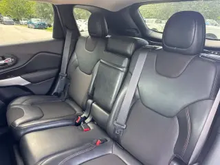Jeep Cherokee 2017 4x4 Trailhawk 4p SUV
