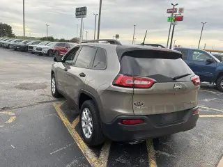 Jeep Cherokee 2017 4x4 Sport 4p SUV