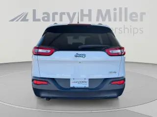 Jeep Cherokee 2018 Latitude Plus 4dr SUV