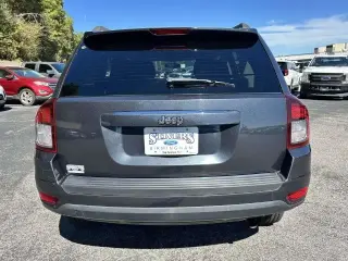 Jeep Compass 2014 Sport SUV 4 puertas