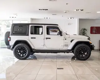 Jeep Wrangler Unlimited 2021 4x4 Sahara 4dr SUV