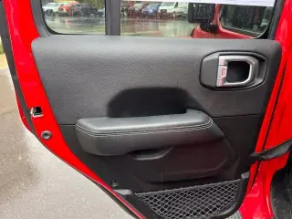 Jeep Wrangler Unlimited 2020 4x4 Sahara 4dr SUV