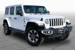 Jeep Wrangler Unlimited 2018 4x4 Sahara 4dr SUV (lanzamiento a mitad de año)