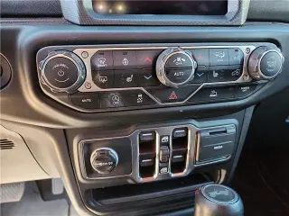 Jeep Wrangler 2023 4x4 Sahara 4dr SUV