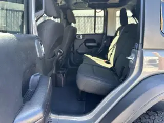 Jeep Wrangler Unlimited 2019 4x4 Sport 4p SUV