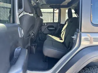 Jeep Wrangler Unlimited 2019 4x4 Sport 4p SUV