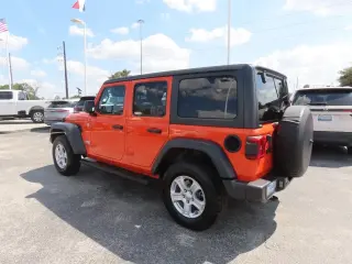 Jeep Wrangler Unlimited 2020 4x4 Sport SUV de 4 puertas