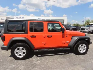 Jeep Wrangler Unlimited 2020 4x4 Sport SUV de 4 puertas