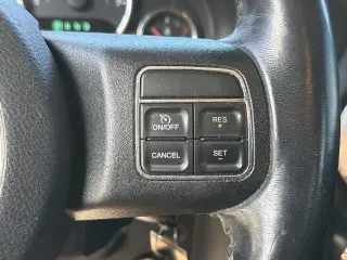 Jeep Wrangler Unlimited 2015 4x4 Sahara 4p SUV