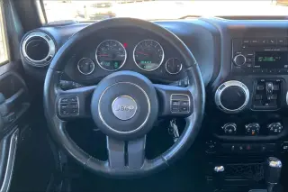 Jeep Wrangler Unlimited 2016 4x4 Sahara 4p SUV