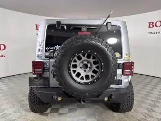 Jeep Wrangler Unlimited 2015 4x4 Sahara 4p SUV