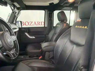 Jeep Wrangler Unlimited 2015 4x4 Sahara 4p SUV