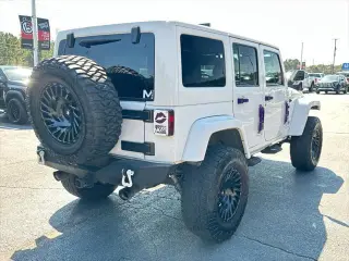 Jeep Wrangler Unlimited 2014 4x4 Sahara SUV 4p