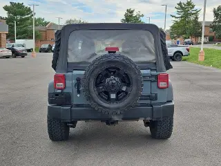 Jeep Wrangler Unlimited 2014 4x4 Sport 4p SUV