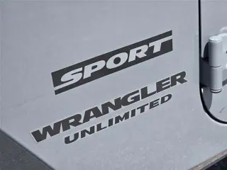 Jeep Wrangler Unlimited 2015 4x4 Sport 4p SUV