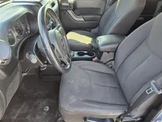 Jeep Wrangler Unlimited 2015 4x4 Sport 4p SUV
