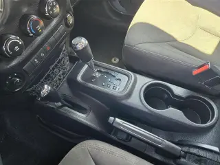Jeep Wrangler Unlimited 2015 4x4 Sport 4p SUV