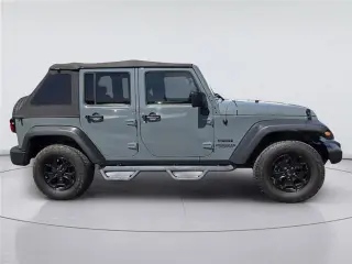Jeep Wrangler Unlimited 2015 4x4 Sport 4p SUV