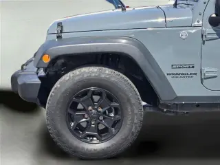Jeep Wrangler Unlimited 2015 4x4 Sport 4p SUV