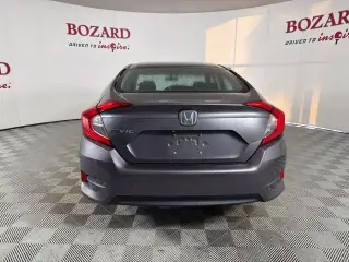 Honda Civic 2017 LX 4dr Sedan CVT